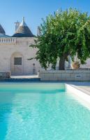 The swimming pool at or close to iTrulliescape