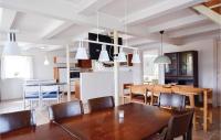 TV a/nebo společenská místnost v ubytování Holiday Apartment Rudkøbing 06