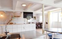 TV a/nebo společenská místnost v ubytování Holiday Apartment Rudkøbing 06