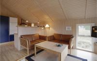 Kuchyň nebo kuchyňský kout v ubytování Holiday Home Aakirkeby Liii
