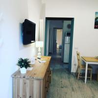 A kitchen or kitchenette at La Casetta di Meta