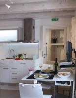 Kuchyň nebo kuchyňský kout v ubytování Miró Studio Apartments Dubrovnik