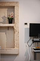 TV a/nebo společenská místnost v ubytování Miró Studio Apartments Dubrovnik