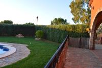 A garden outside Casa Rural La Florentina