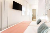 TV a/nebo společenská místnost v ubytování Genteel Home Mateos Gago