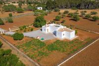 The building in which the holiday home is located