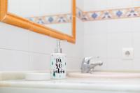 Koupelna v ubytování Casa Carlos con Piscina Privada en Conil