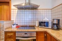 A kitchen or kitchenette at Casa Cristina Ibiza