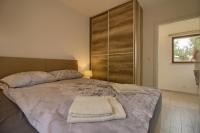Postel nebo postele na pokoji v ubytování Beautiful villa Irma with private pool near Rovinj