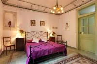 A bed or beds in a room at Casa Salomone