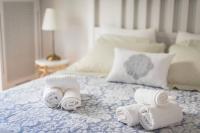 Posteľ alebo postele v izbe v ubytovaní NEW! Bright & Remodeled 1Bed apt 2min Walk to Acropolis