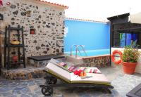 Bazén v ubytování Casa Rural Tile nebo v jeho okolí