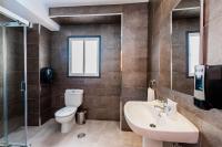 Un baño de Hotel Manzanito