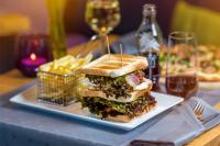 Φαγητό σε αυτό το ξενοδοχείο ή κάπου εκεί κοντά