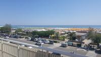 A general sea view or a sea view taken from az apartmanhoteleket