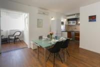 Kuchyň nebo kuchyňský kout v ubytování Casa Zorana-Alba Apartments