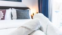 Postel nebo postele na pokoji v ubytování Lux apartment downtown