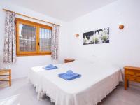 Postel nebo postele na pokoji v ubytování Villa Manana by Interhome