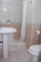 Łazienka w obiekcie Nice and New Studio very close to the city center 2ºA