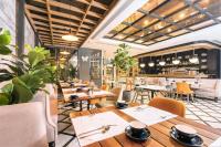 Un restaurant sau alt loc unde se poate mânca la The Salil Hotel Sukhumvit 57 - Thonglor