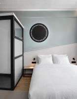 Postel nebo postele na pokoji v ubytování Colors Urban Hotel Thessaloniki
