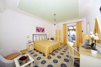 Hotel Villa Biancaにあるベッド