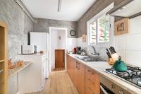 A kitchen or kitchenette at CASA FLAMINGO
