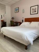 Gallery image of Hotel Wilson Square in Toulouse