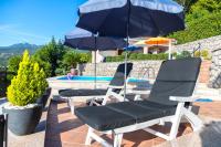 Bazén v ubytovaní Apartments Villa Adore alebo v jeho blízkosti