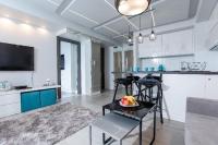 Kuchyňa alebo kuchynka v ubytovaní Resort Apartamenty Klifowa Rewal 27