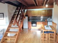 A kitchen or kitchenette at Apartament Ca de Gallisca