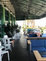 Un lugar para sentarse en Holiday Inn Va Beach-Oceanside 21st St by IHG