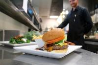 Jídlo v hotelu nebo okolí