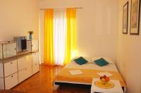 Łóżko lub łóżka w pokoju w obiekcie Apartments Luna