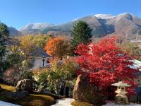 ゲストハウスから撮影された、または一般的な山の景色