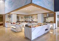 Jídlo v hotelu nebo okolí