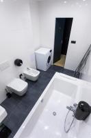 A bathroom at Apart Hotel GOLDEN apartments