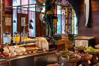 Jídlo v hotelu nebo okolí