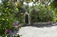 A garden outside Vacanza In Puglia