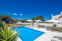Bazén v ubytovaní Luxury villa Punat with pool with sea view , 50m from the beach alebo v jeho blízkosti