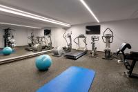 Fitness centrum a/nebo fitness zařízení v ubytování Mamaison Residence Downtown Prague