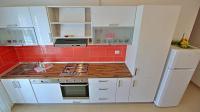 Kuchyň nebo kuchyňský kout v ubytování Apartments Iko
