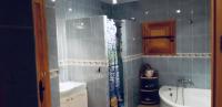 A bathroom at Valley Views Full House Stargazing in Valencia