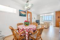 TV a/nebo společenská místnost v ubytování Apartamento playa de los pinos