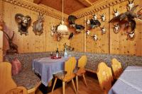 Restauracja lub miejsce do jedzenia w obiekcie Fremdenpension Alpenruhe