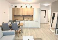 Kuchyňa alebo kuchynka v ubytovaní Elegant, bright spacious apartment in Bratislava center