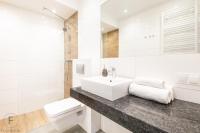 Kúpeľňa v ubytovaní Flatbook - City Center SPA Apartments 6B,C