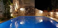 The swimming pool at or close to Madalo