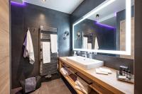 Łazienka w obiekcie Hotel Adapura Wagrain