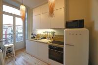 Kuchyň nebo kuchyňský kout v ubytování FLH Porto Trendy Flat